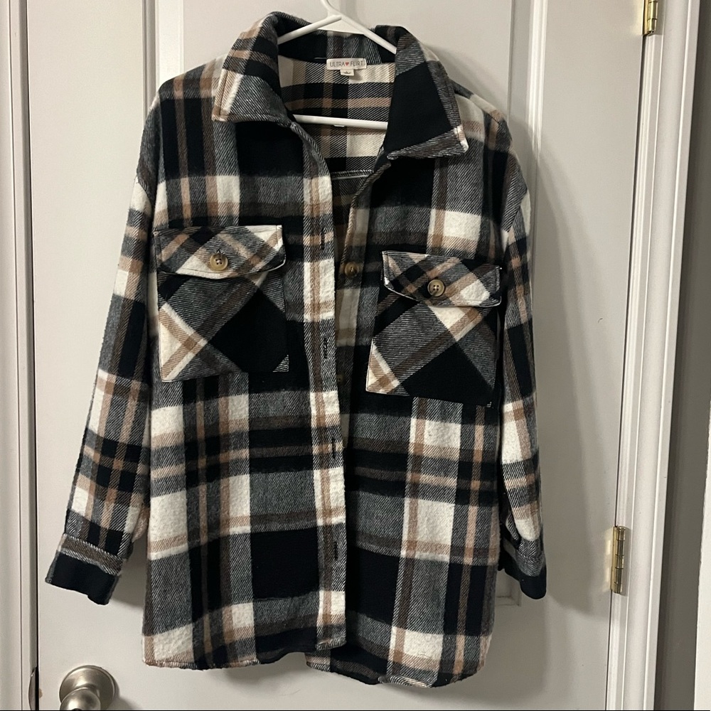 Ultra flirt women’s flannel size L